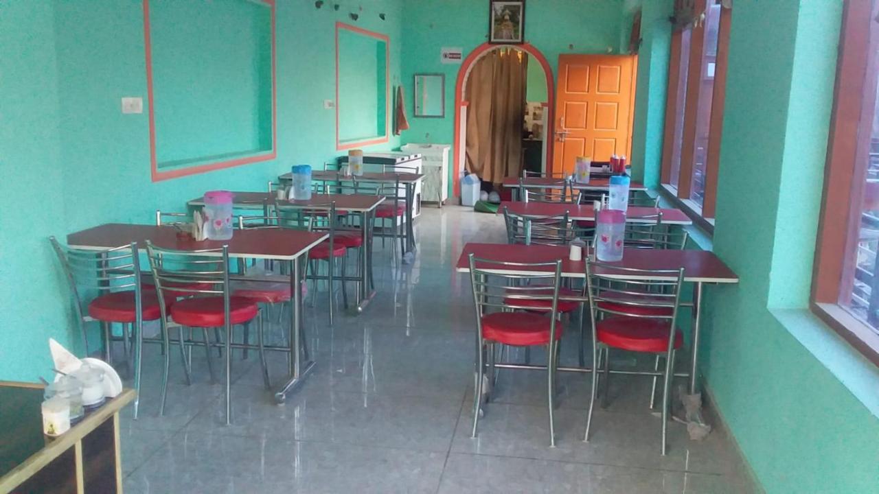 Spot On Sharma'S Kitchen & Home Stay Bajaura Eksteriør bilde